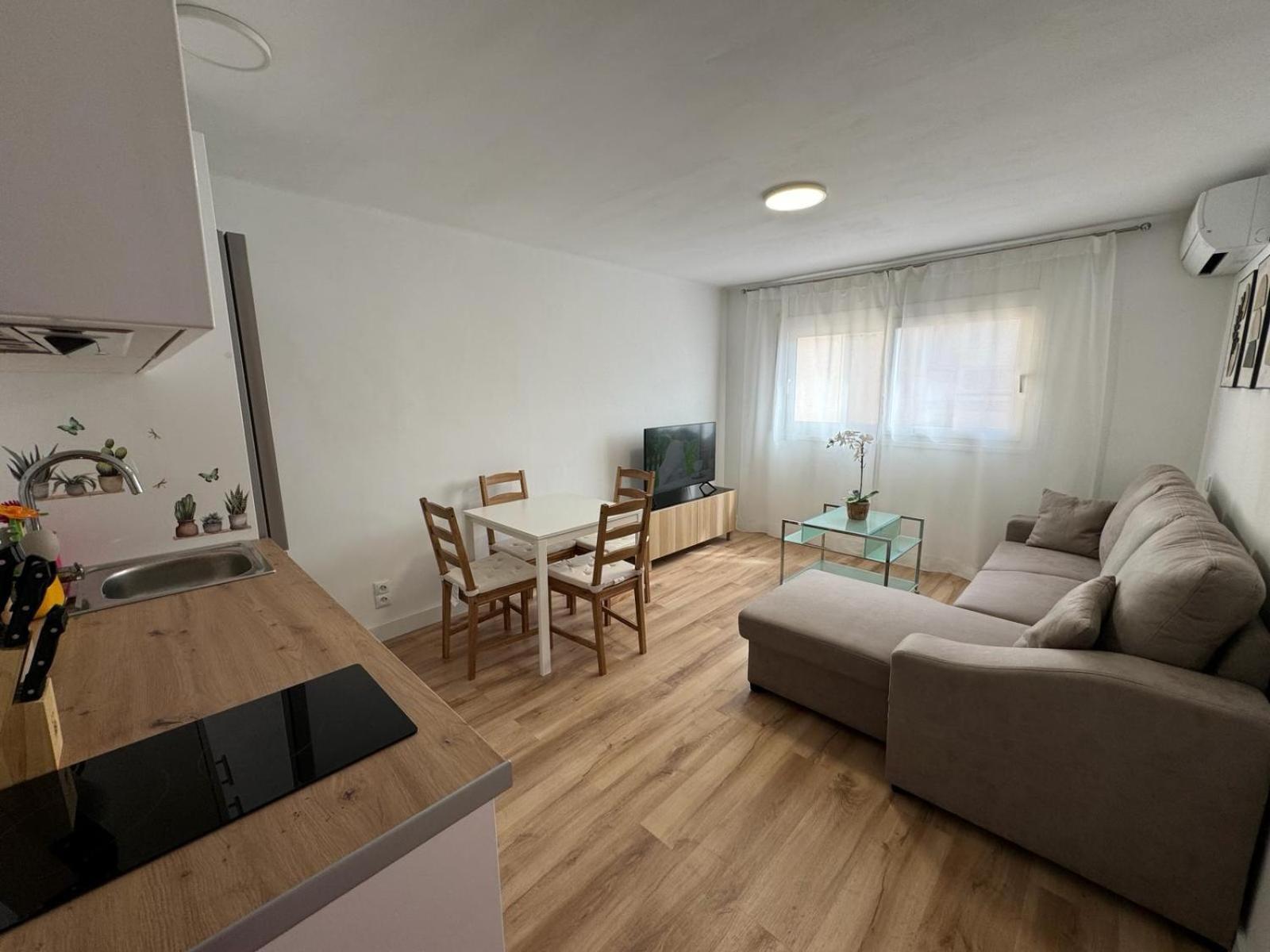 Acogedor Apartamento A 50 Metros Del Mar Cambrils Bagian luar foto