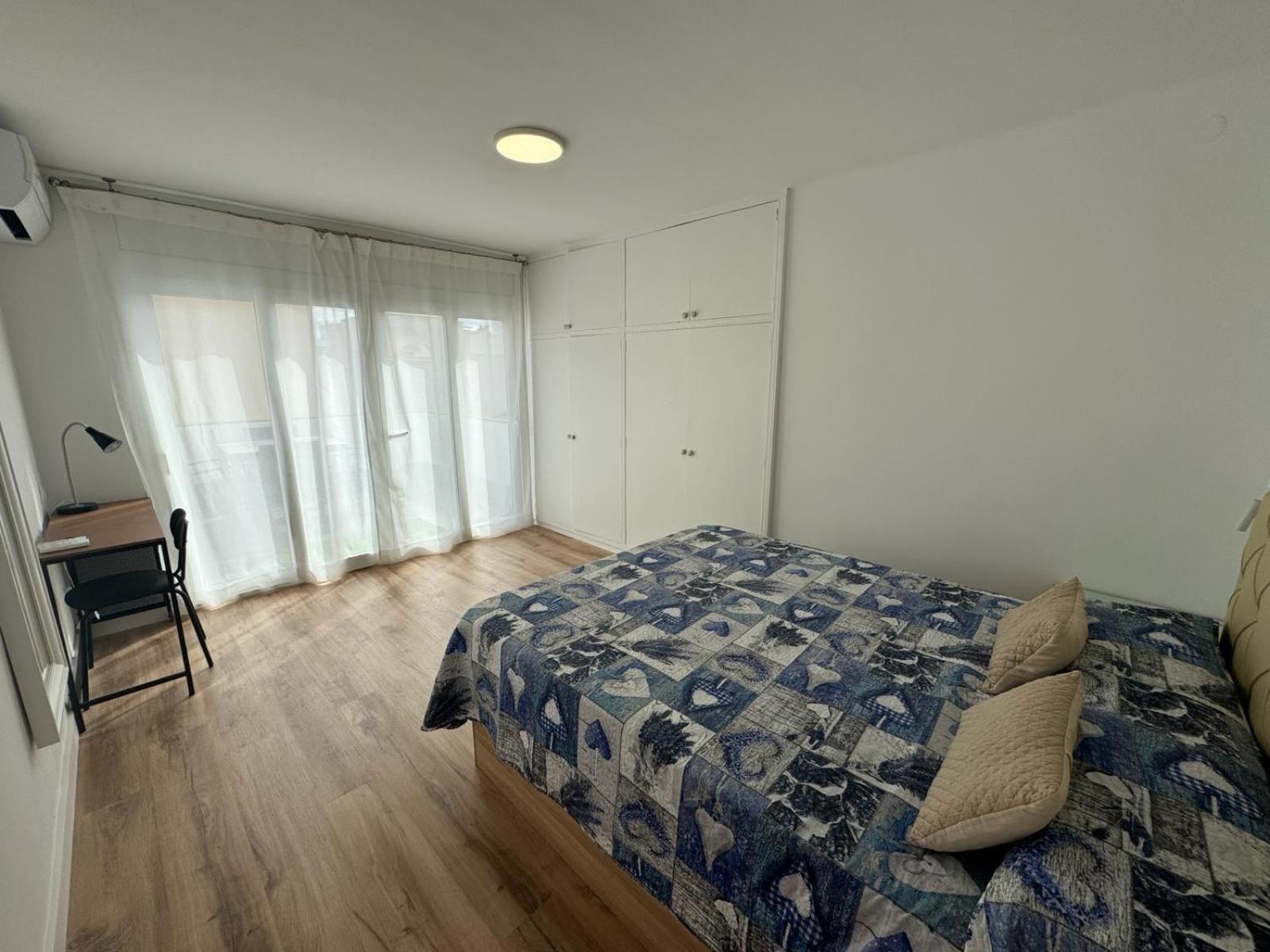 Acogedor Apartamento A 50 Metros Del Mar Cambrils Bagian luar foto